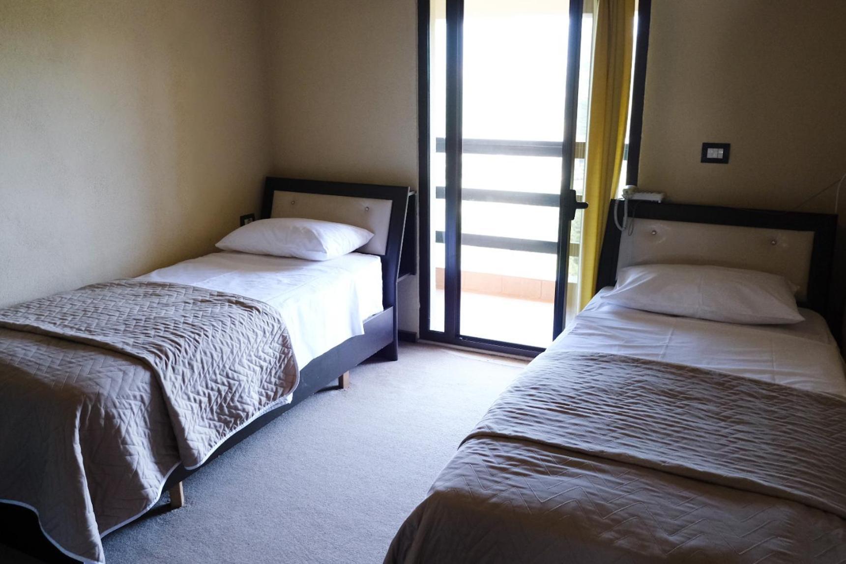 Hotel Vila Bruci Burrel Экстерьер фото