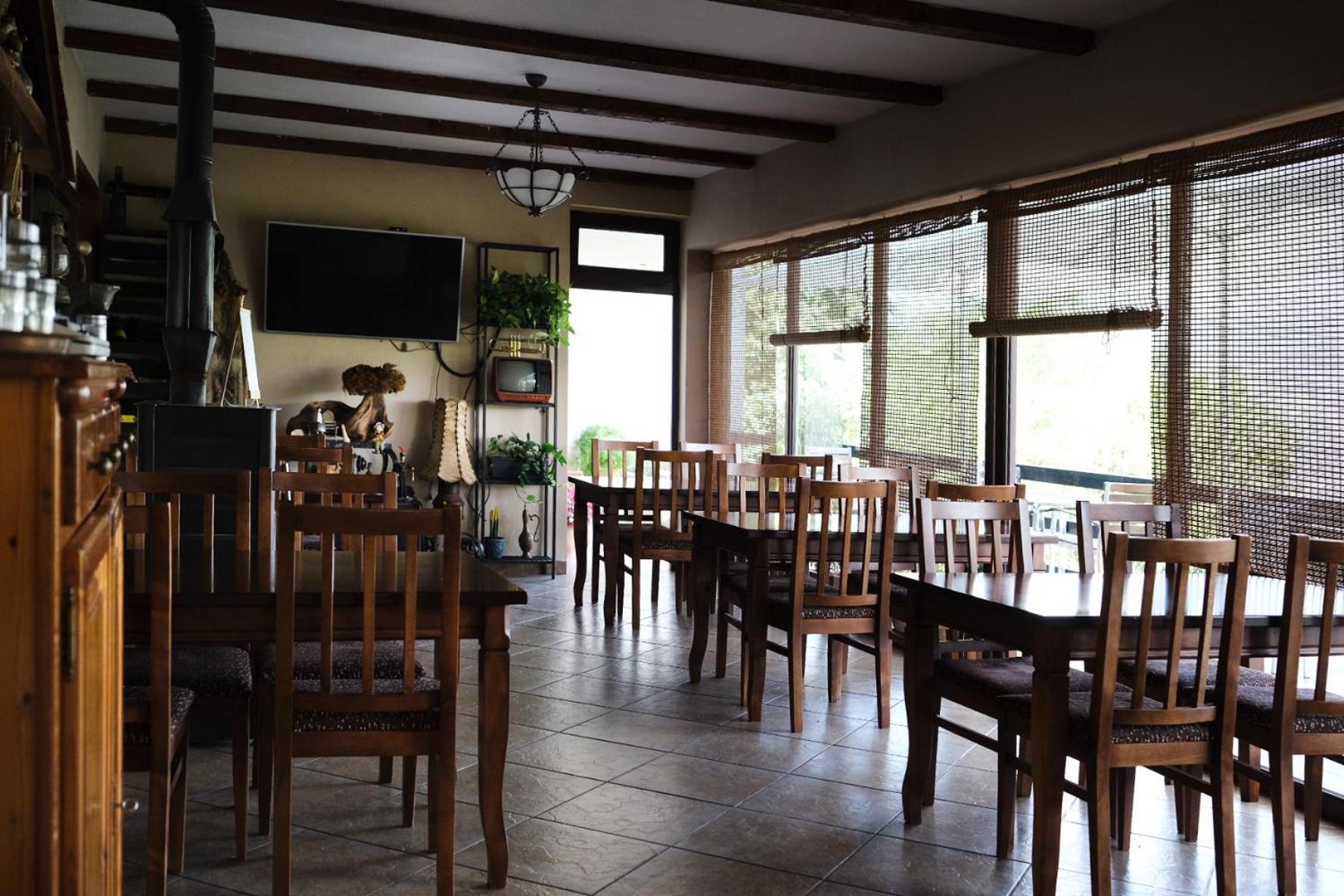 Hotel Vila Bruci Burrel Экстерьер фото